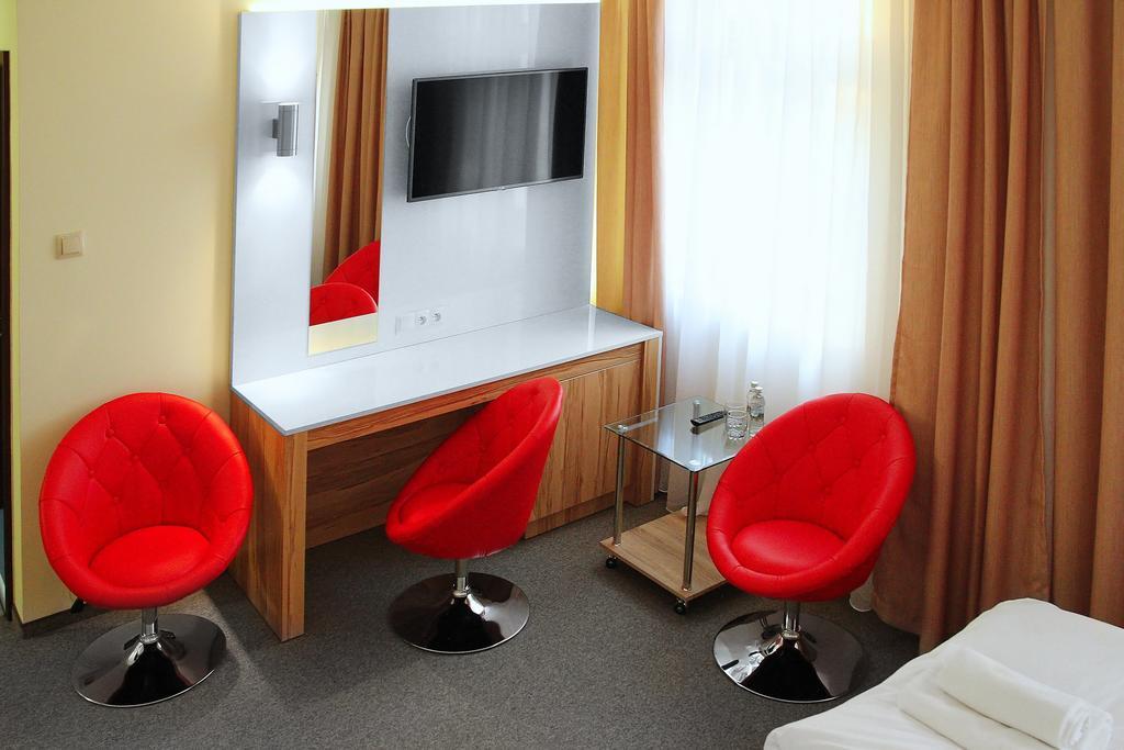Hotel Przy Baszcie เลกนิตซา ภายนอก รูปภาพ